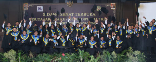 berita-wisuda